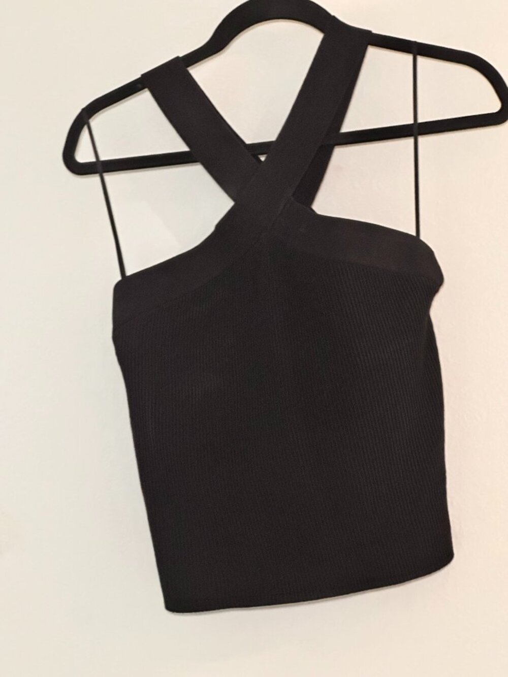 Aritzia Babaton Cross Neck Halter Knit Crop Top
